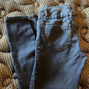 High waisted jeans